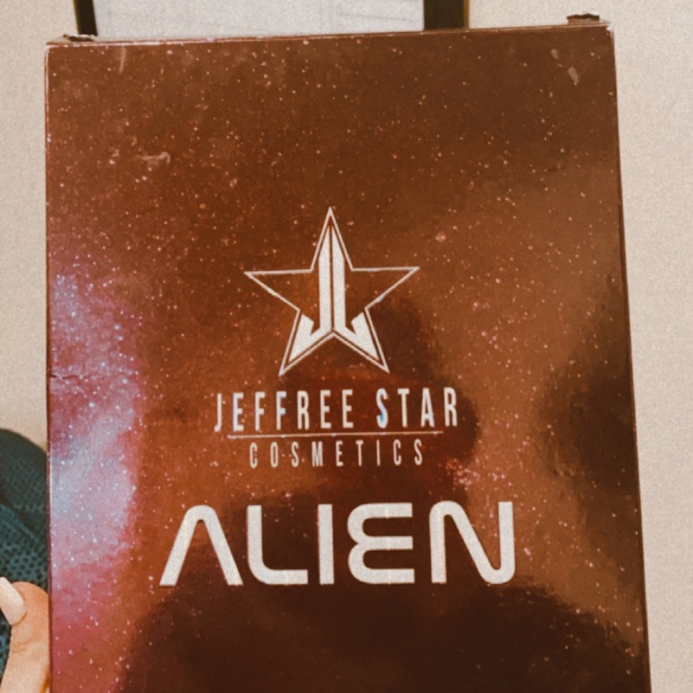 Jeffree star alien palette
